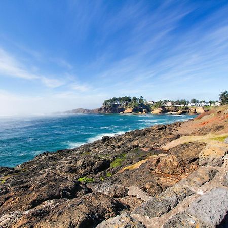 Captain'S Quarters And Cabins Depoe Bay Extérieur photo