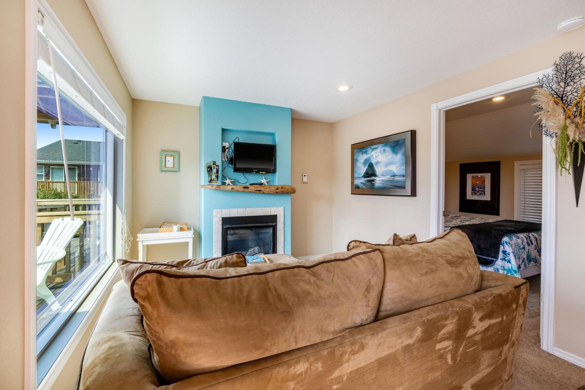 Captain'S Quarters And Cabins Depoe Bay Chambre photo