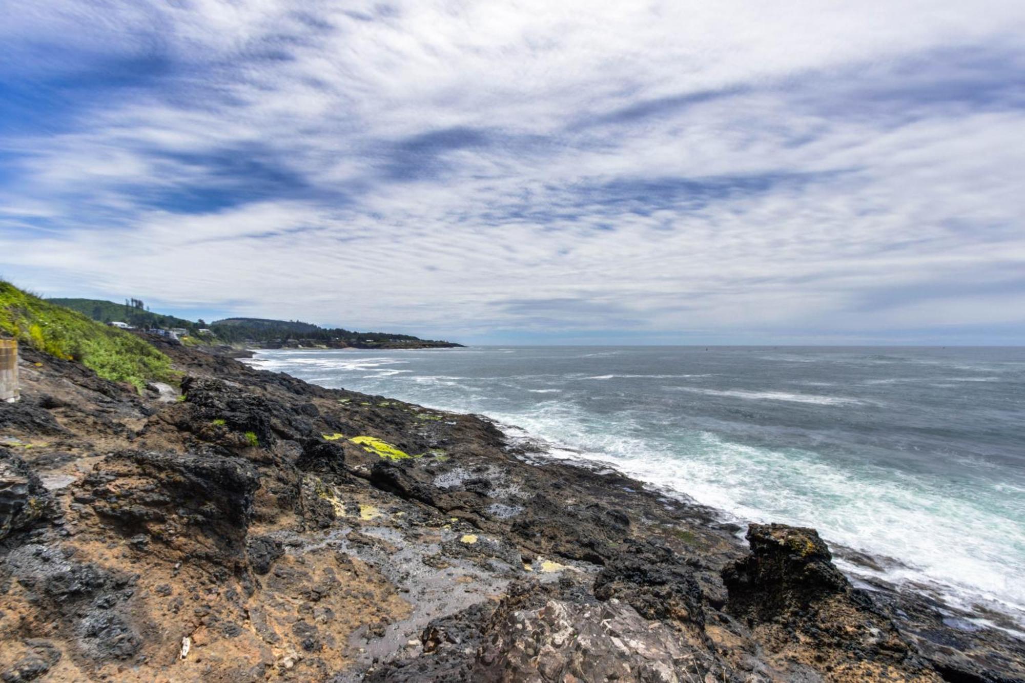 Captain'S Quarters And Cabins Depoe Bay Chambre photo